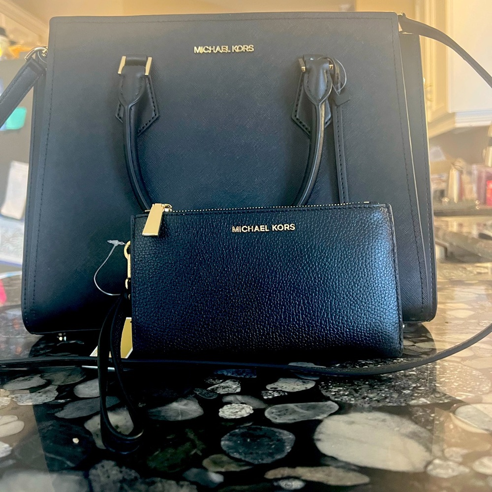 Michael kors -Hope Satchel and Tech wallet